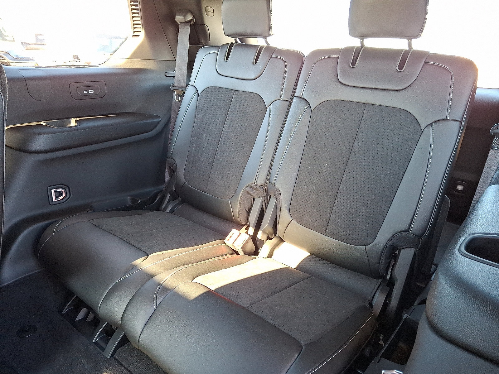 New 2025 Jeep Grand Cherokee L Altitude AWD/4WD image 6