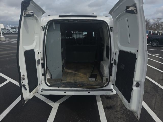 Used 2017 Nissan NV200 SV image 10