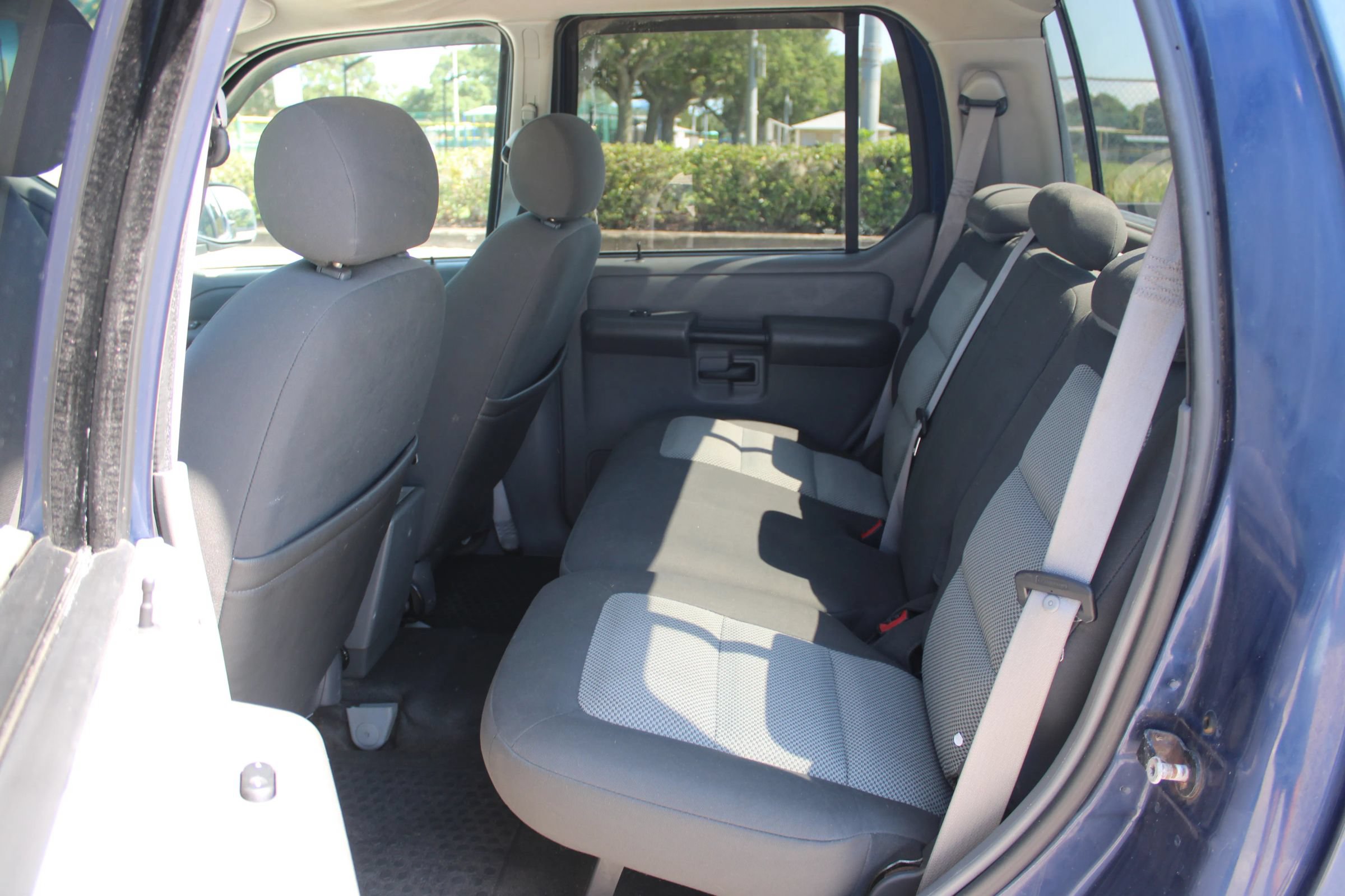 Used 2005 Ford Explorer Sport Trac XLT RWD image 16