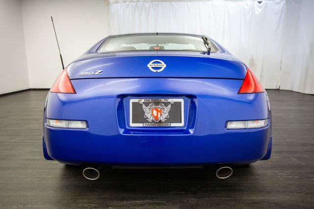 Used 2005 Nissan 350Z Coupe w/ (N93) Cargo Convenience Pkg RWD image 31