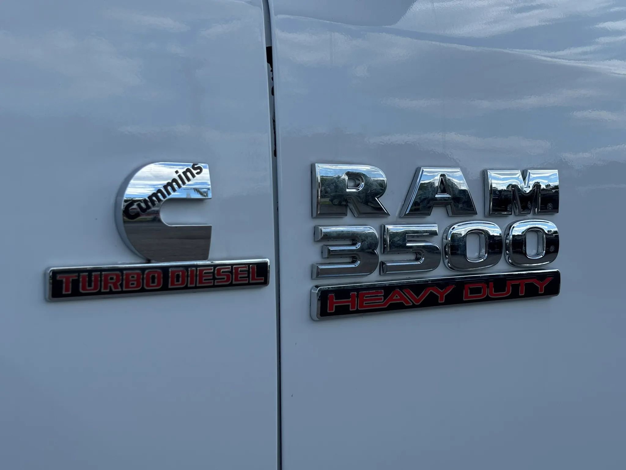 Used 2018 RAM 3500 Tradesman w/ Chrome Appearance Group AWD/4WD image 11