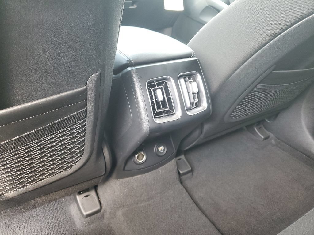 Certified 2023 Kia Sorento LX FWD image 24