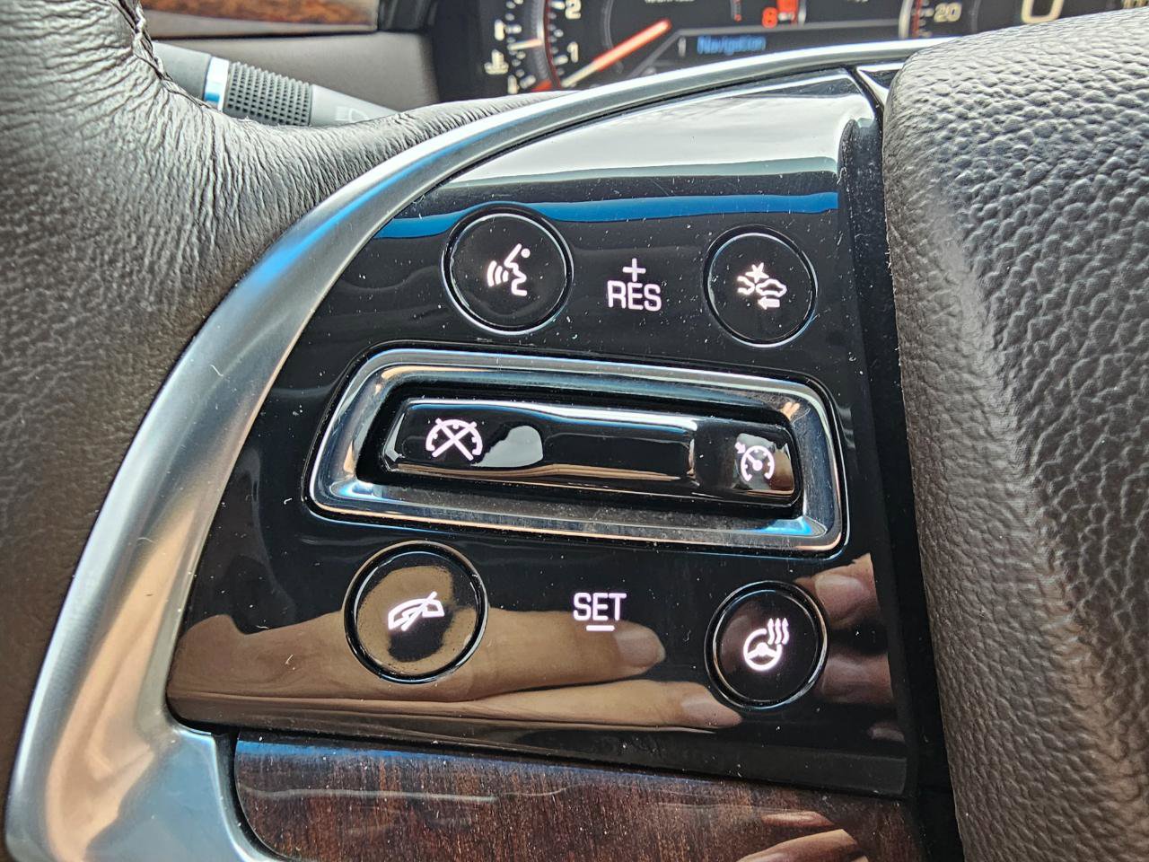 Used 2014 Cadillac XTS Premium image 36