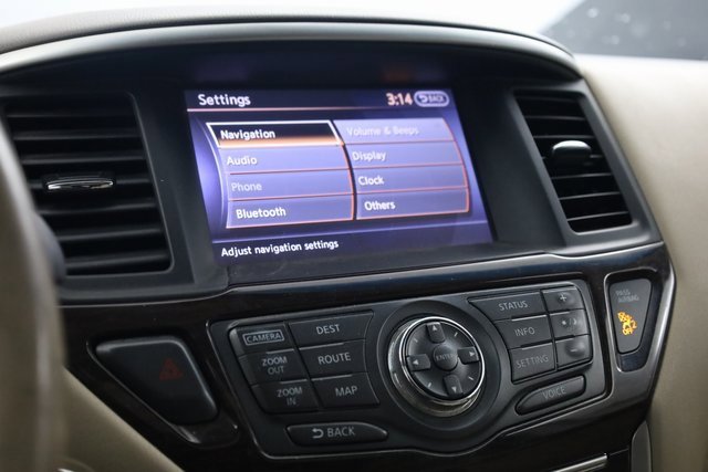 Used 2015 Nissan Pathfinder Platinum w/ Cargo Package image 17