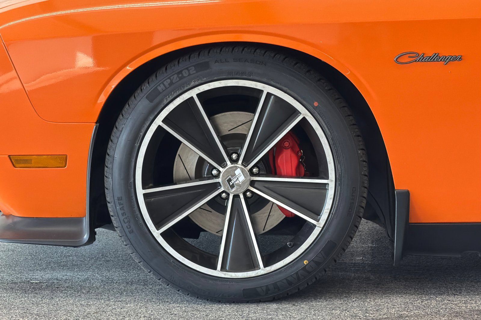 Used 2012 Dodge Challenger SRT8 w/ Premium Sound Group RWD image 22