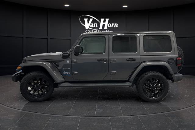 Used 2021 Jeep Wrangler Unlimited Sahara w/ Cold Weather Group AWD/4WD image 12