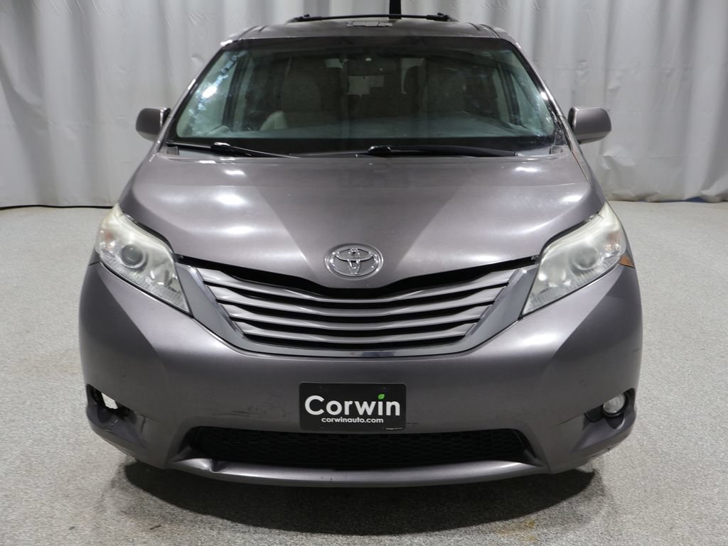 Used 2015 Toyota Sienna XLE AWD/4WD image 8