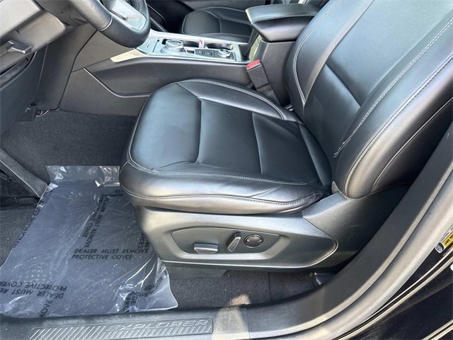 Used 2023 Ford Explorer XLT w/ Equipment Group 202A image 13