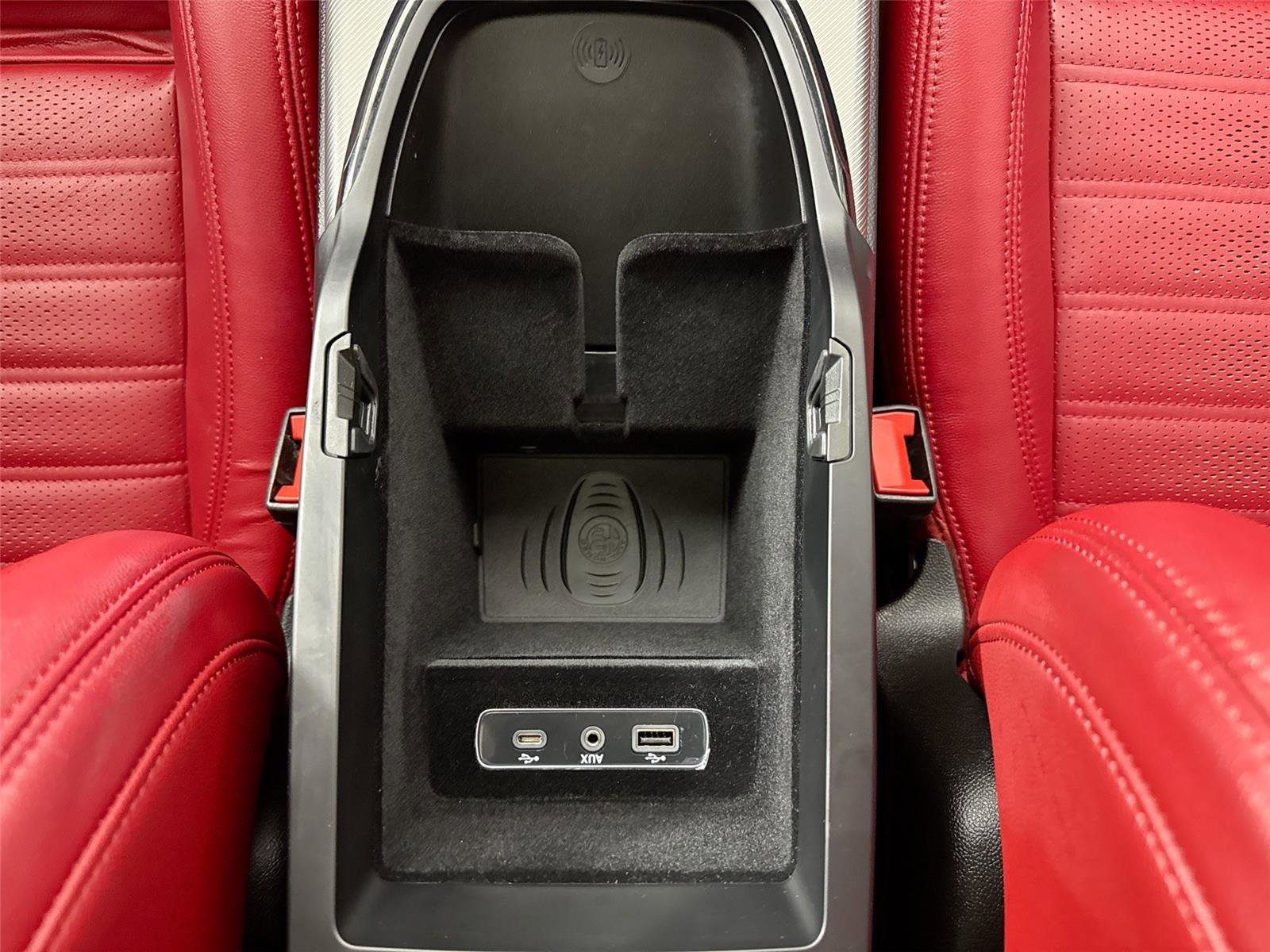 Used 2024 Alfa Romeo Stelvio Veloce image 34