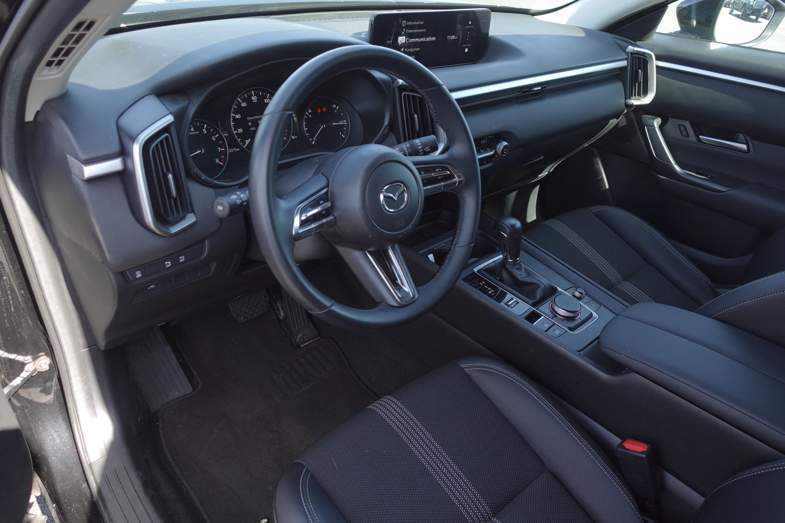 Certified 2026 MAZDA CX-50 AWD 2.5 S w/ Preferred Pkg image 11