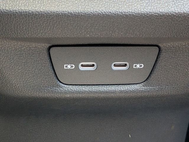 New 2026 Volkswagen Tiguan SE image 30