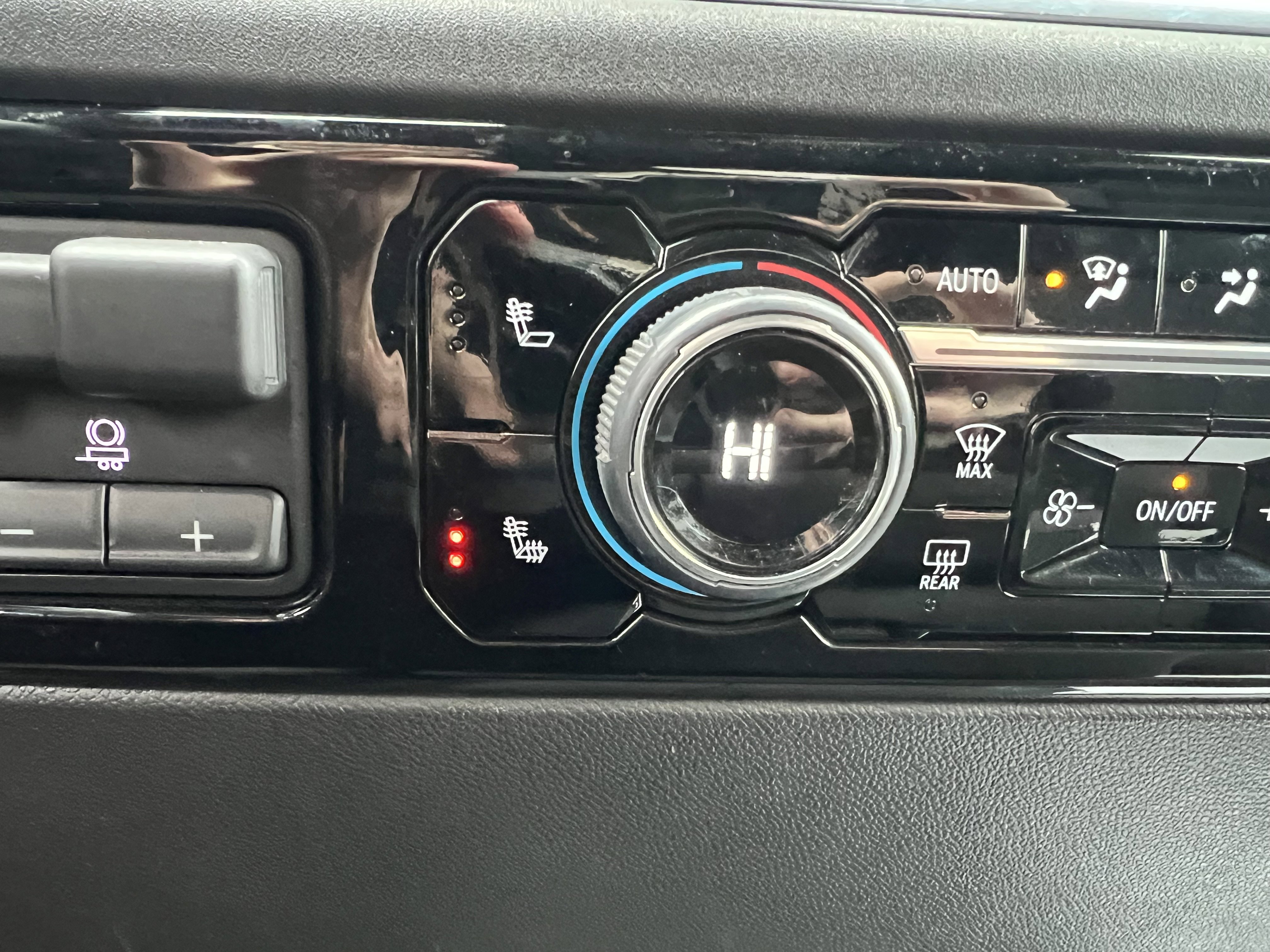 Certified 2023 Chevrolet Silverado 1500 RST image 24