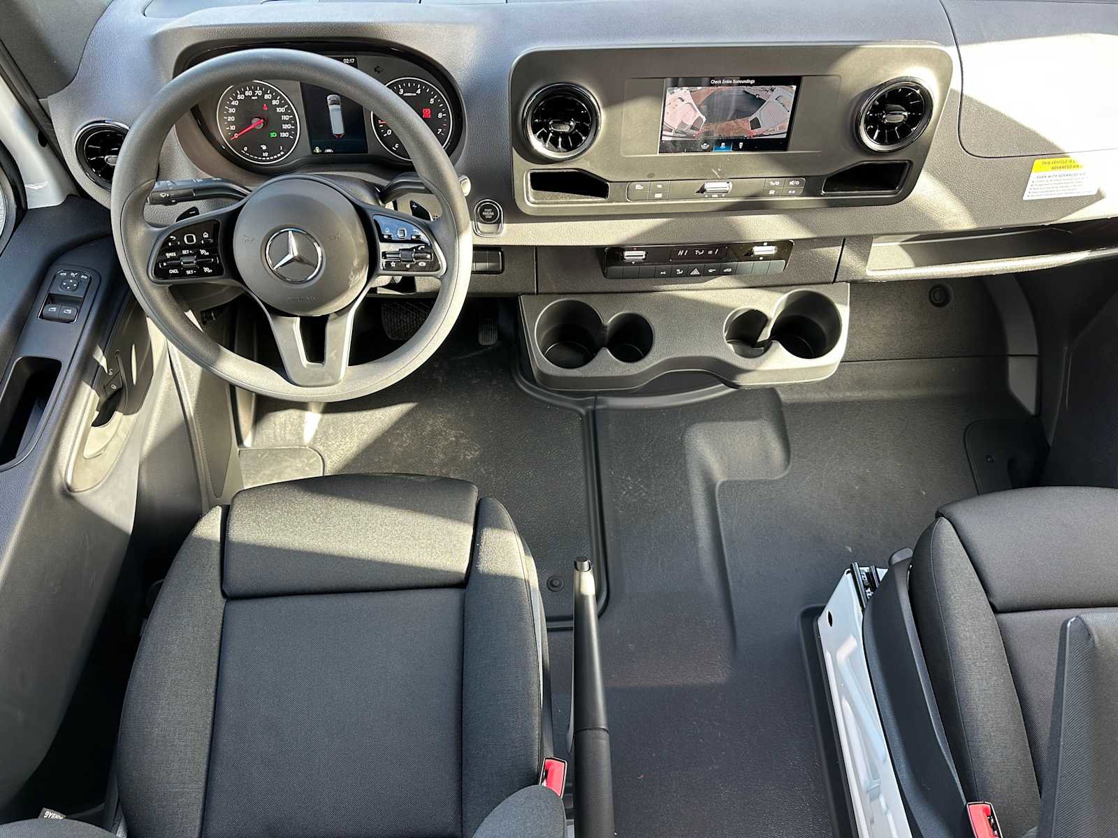 Used 2023 Mercedes-Benz Sprinter 1500 image 33