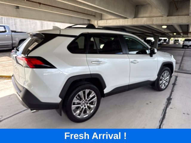 Used 2024 Toyota RAV4 Limited FWD image 17