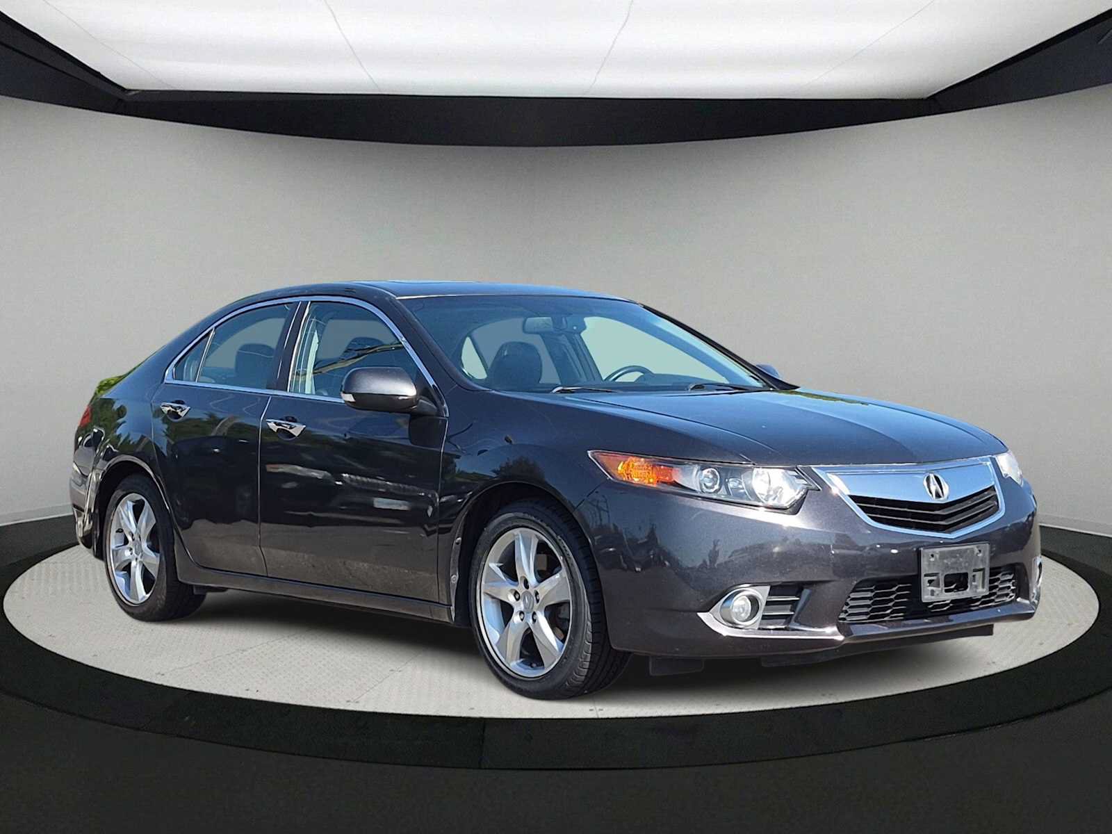 Used 2014 Acura TSX Sedan FWD image 2