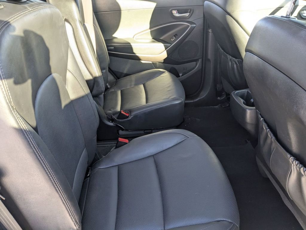 Used 2017 Hyundai Santa Fe Limited image 34