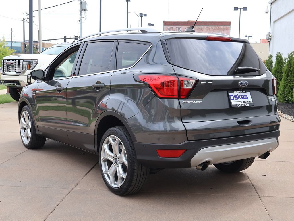 Used 2019 Ford Escape Titanium FWD image 4
