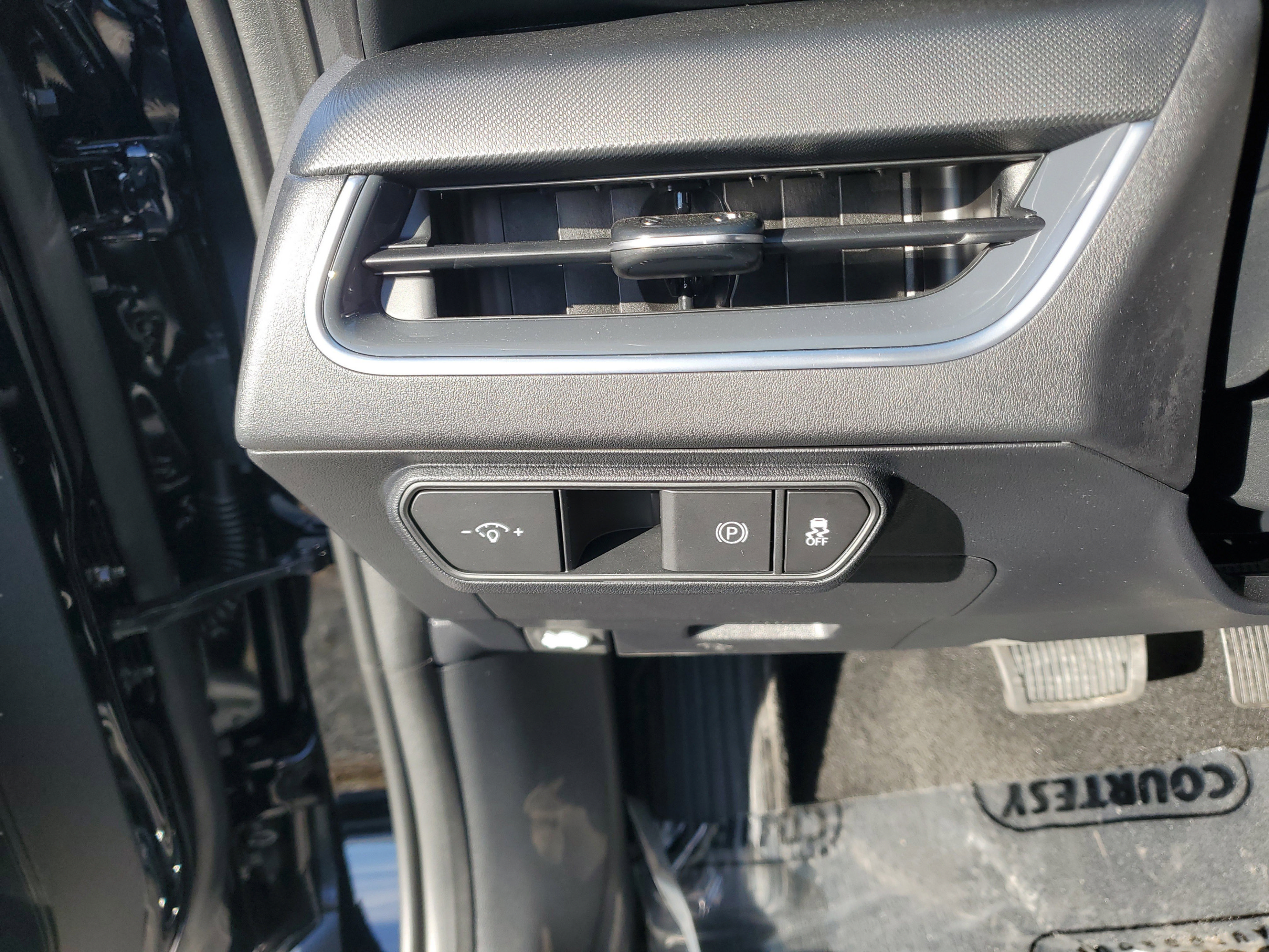New 2025 Kia K4 EX FWD image 6