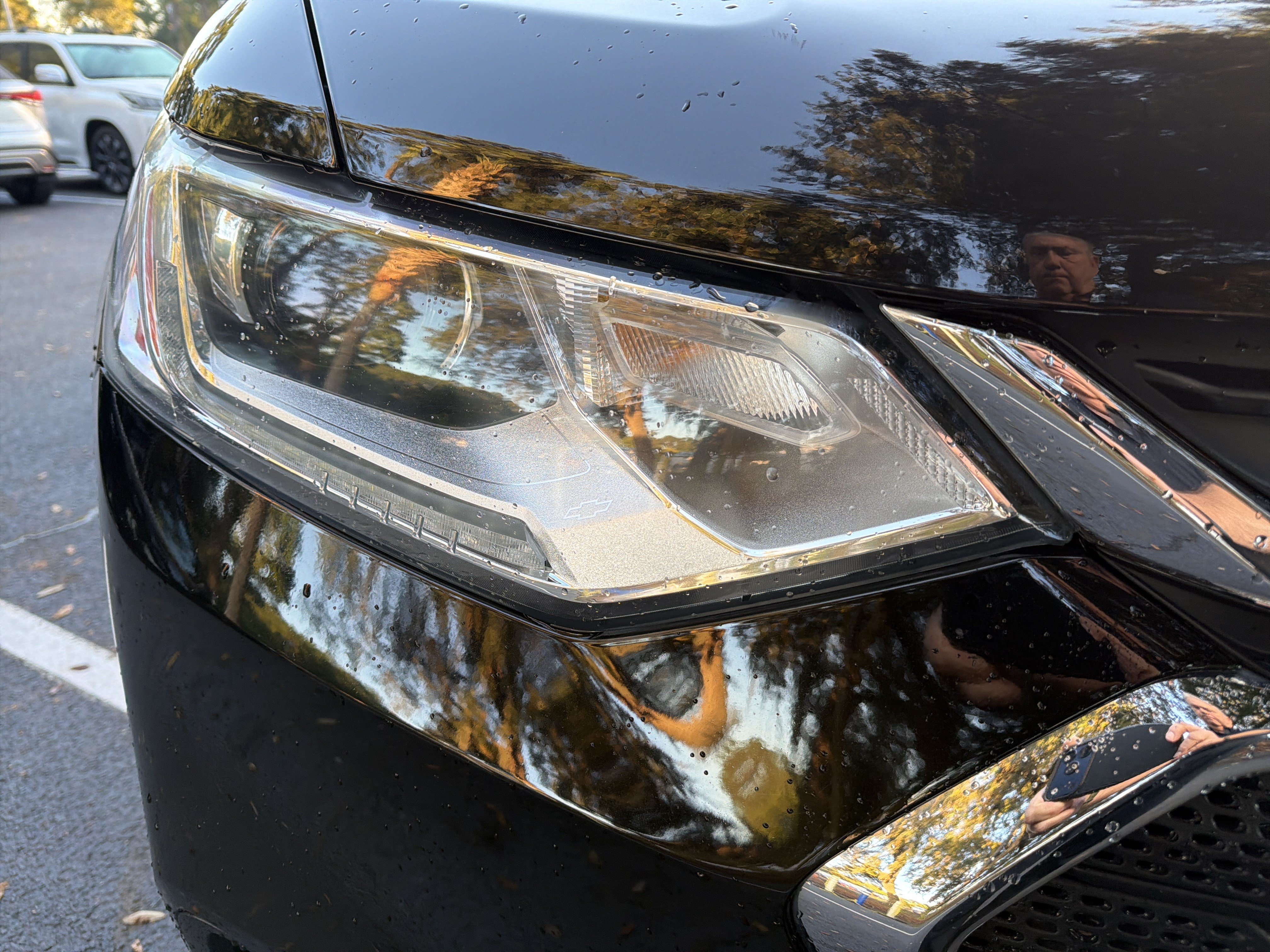 Used 2021 Chevrolet Traverse LS FWD image 12