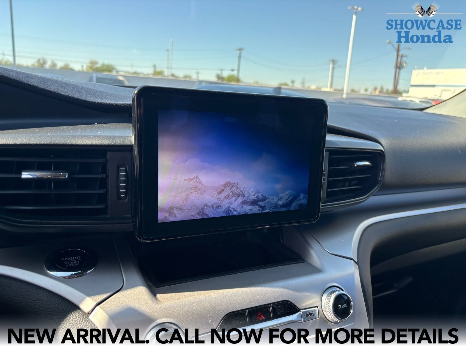 Used 2022 Ford Explorer XLT image 10