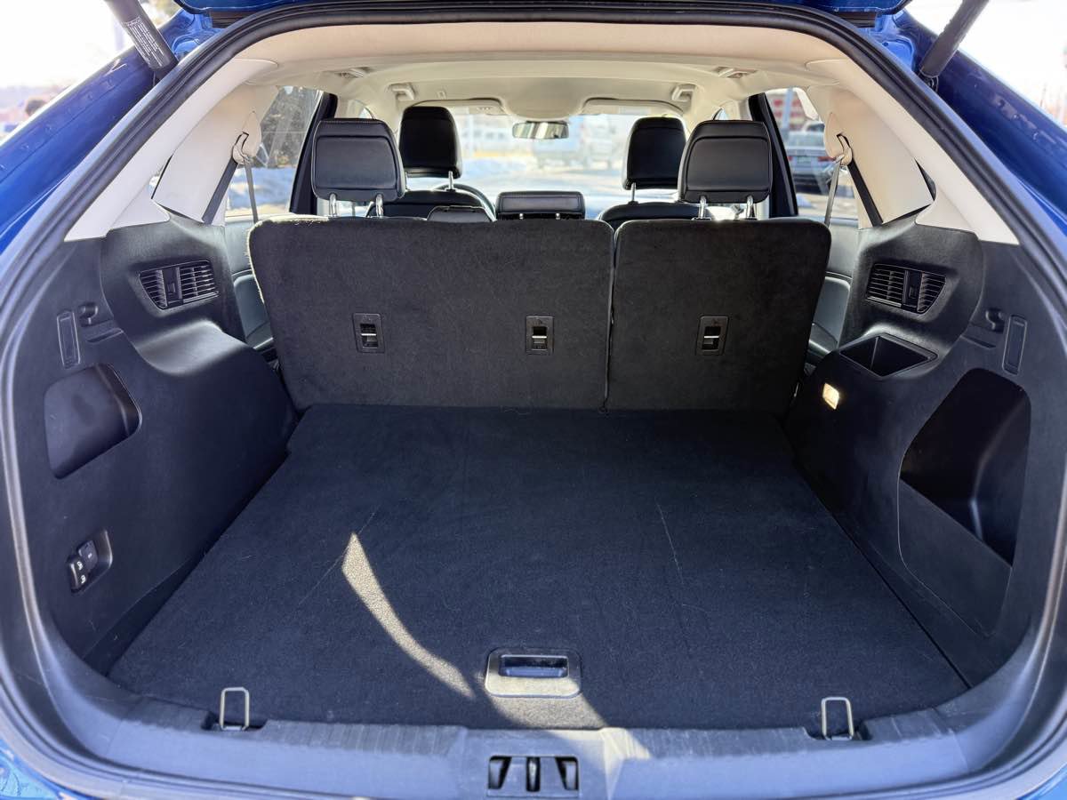 Used 2022 Ford Edge SEL w/ Sport Appearance Package image 11