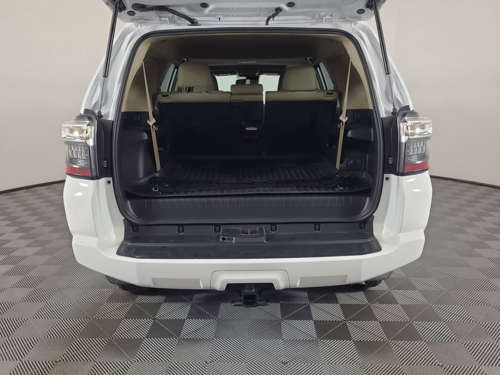 Used 2024 Toyota 4Runner SR5 Premium w/ Moonroof Package AWD/4WD image 25