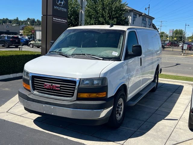 Used 2019 GMC Savana 2500 RWD image 3