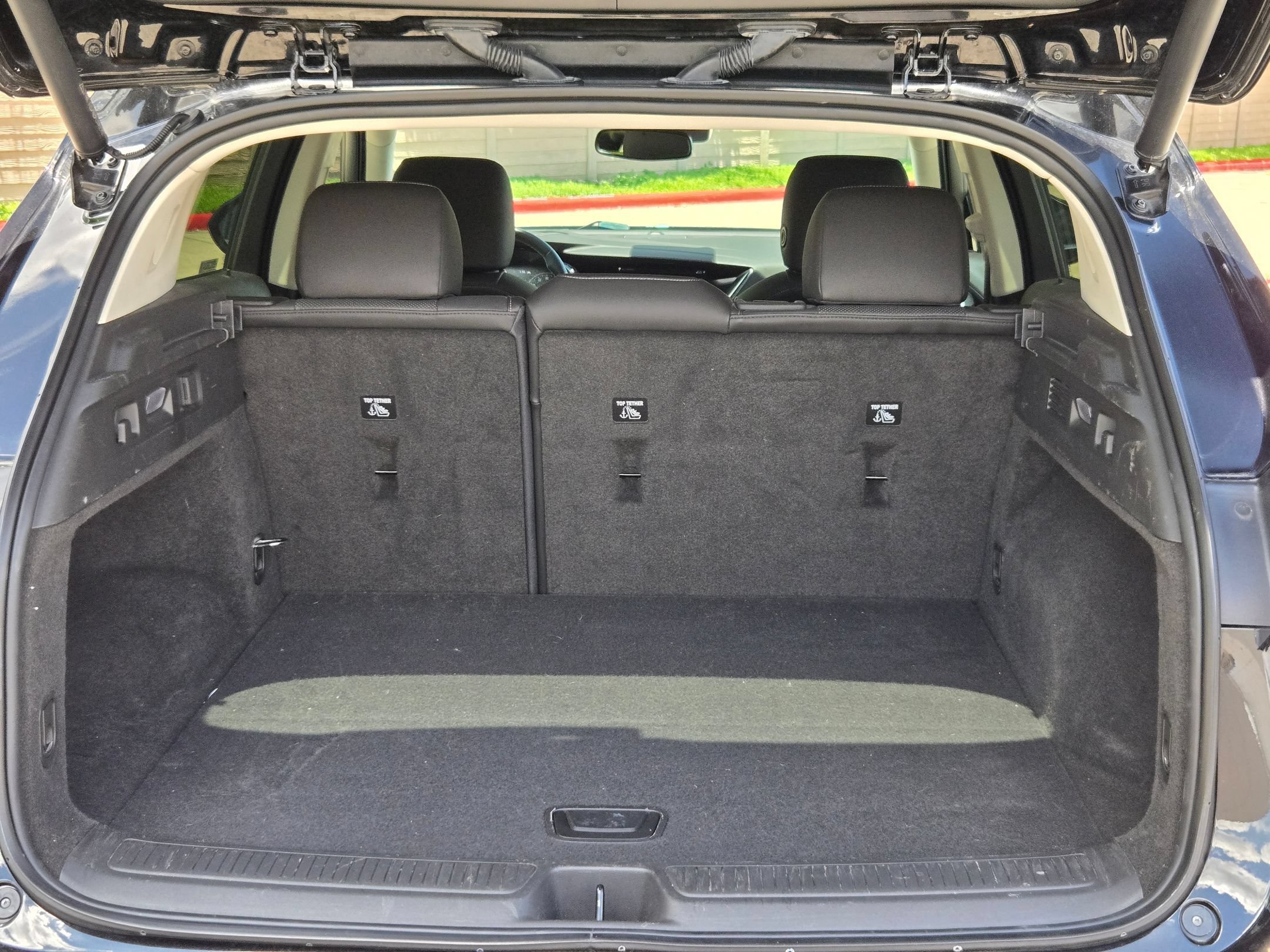 Used 2023 Buick Envision Essence AWD/4WD image 24