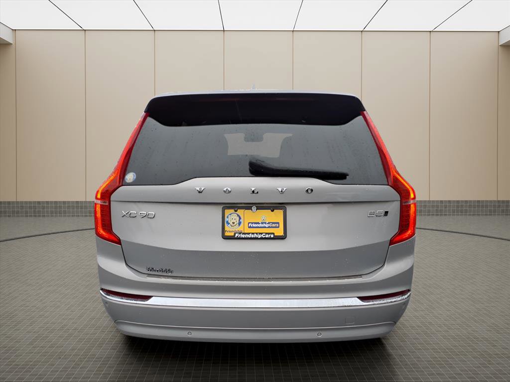 Used 2024 Volvo XC90 B5 Core w/ Protection Package Premier image 24
