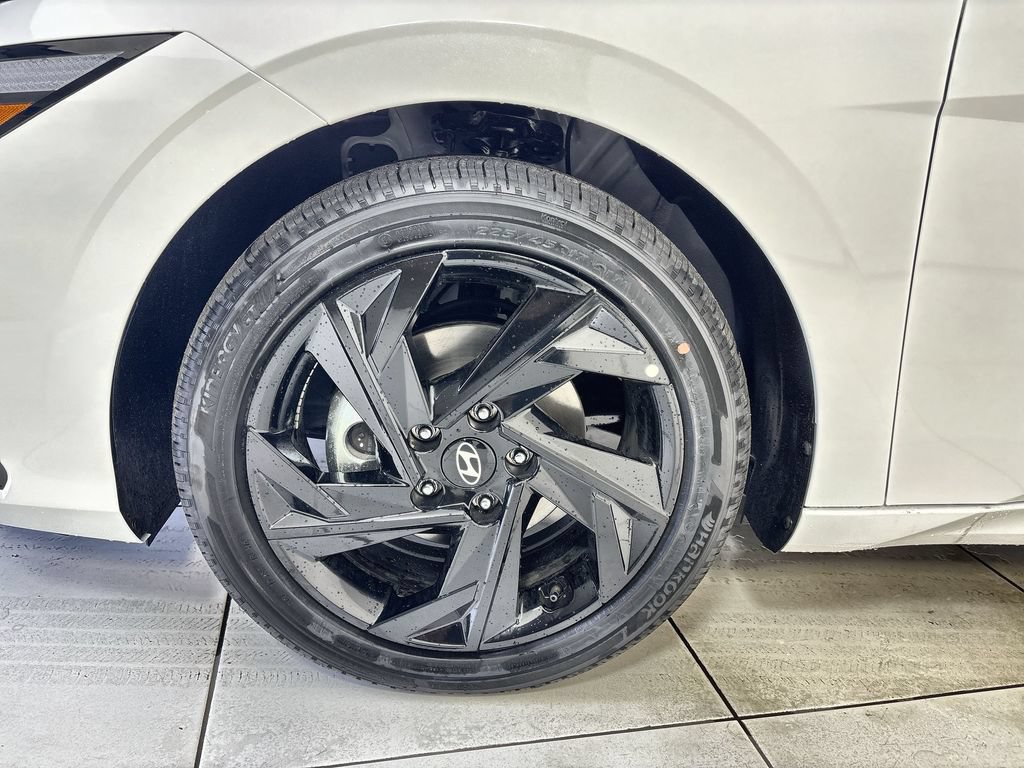 New 2026 Hyundai Elantra SEL Sport Premium FWD image 19
