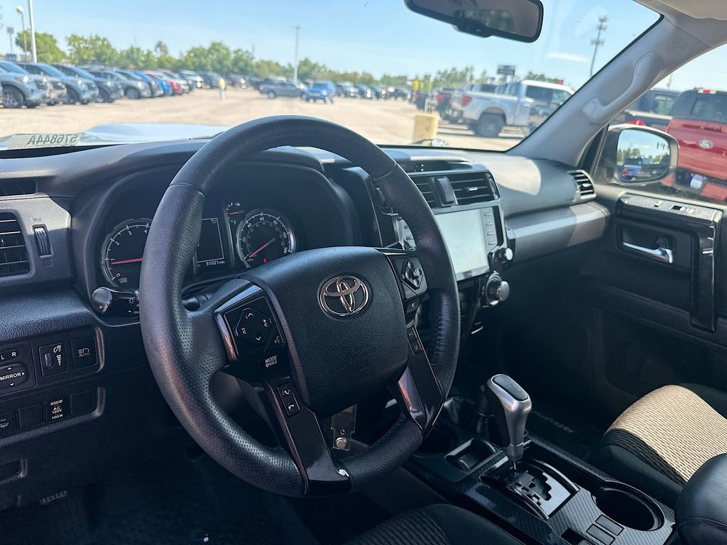 Used 2021 Toyota 4Runner TRD Off-Road AWD/4WD image 10