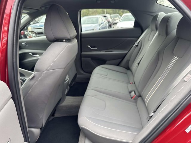 Used 2024 Hyundai Elantra SEL image 13