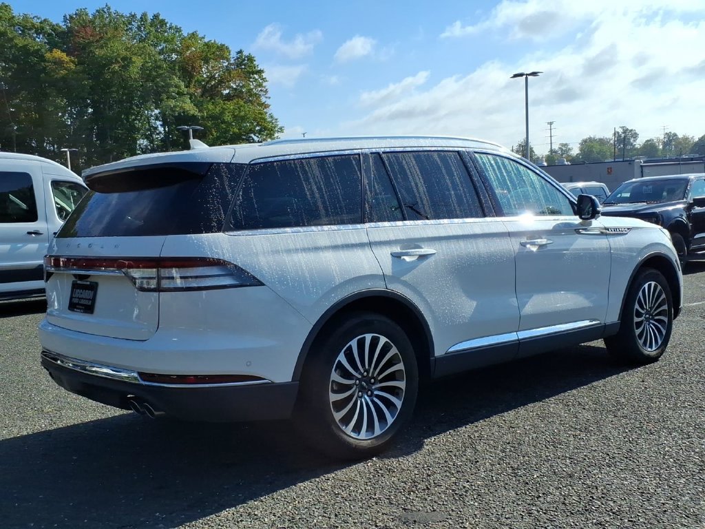 Used 2023 Lincoln Aviator Reserve w/ Equipment Group 201A AWD/4WD image 6