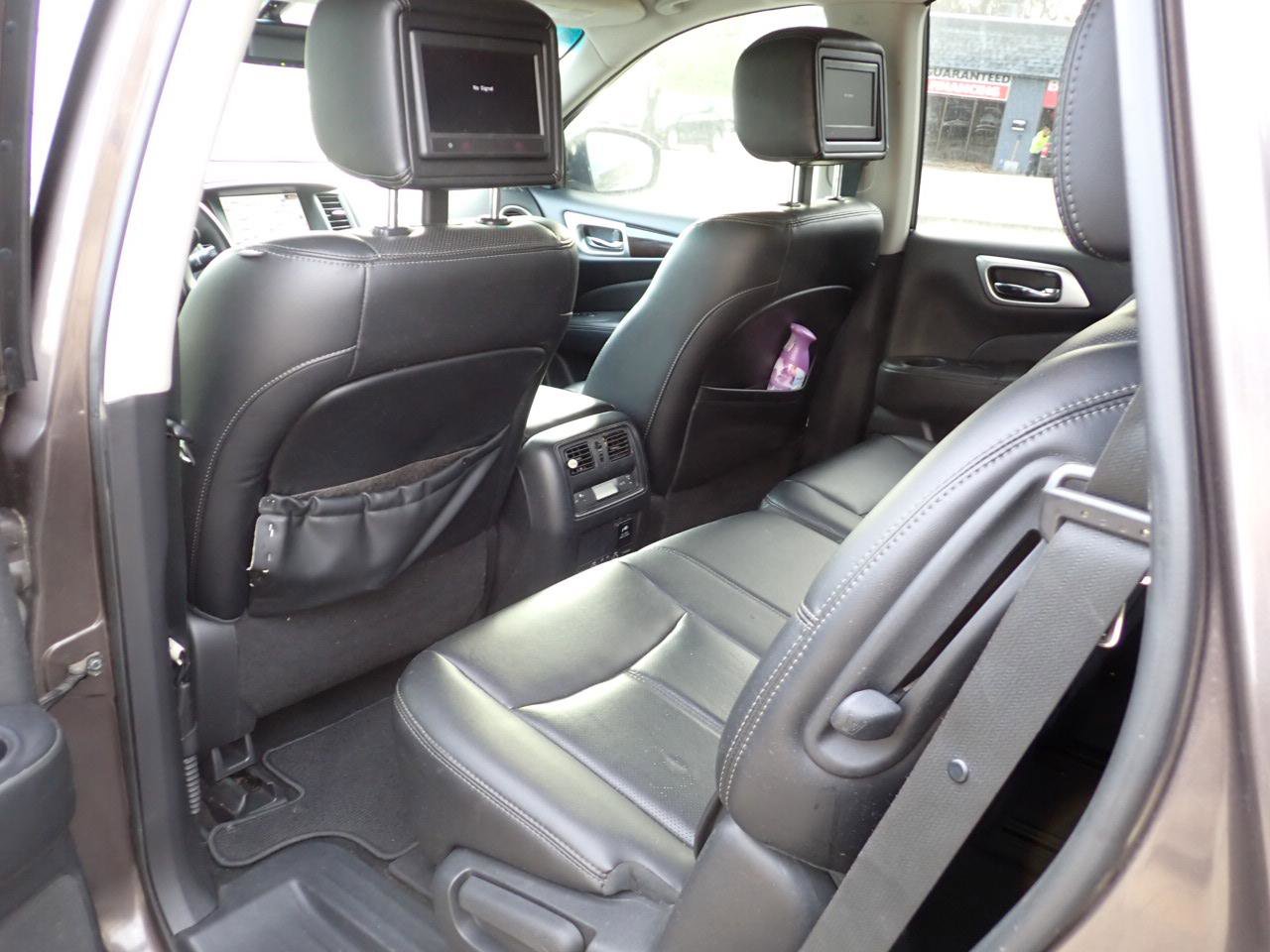 Used 2015 Nissan Pathfinder Platinum w/ Family Entertainment Package image 7