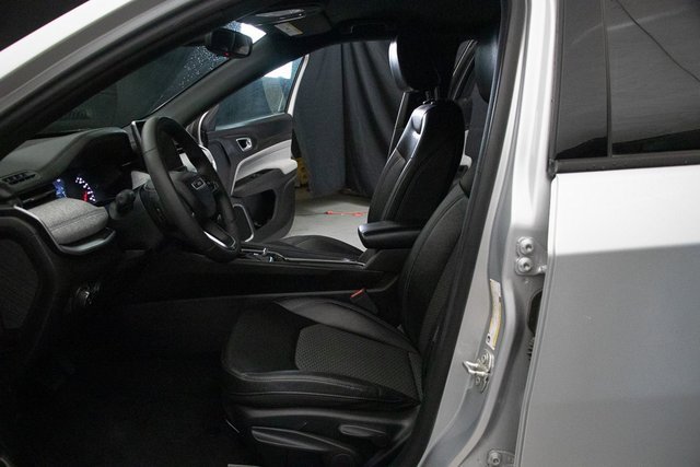 Used 2024 Jeep Compass Latitude image 24