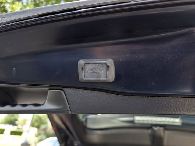 Used 2021 Toyota RAV4 XLE Premium AWD/4WD image 30