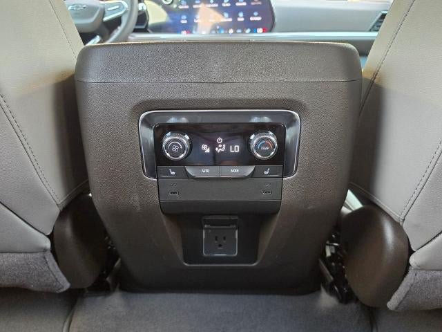 New 2027 Chevrolet Suburban Z71 w/ Comfort Package AWD/4WD image 33