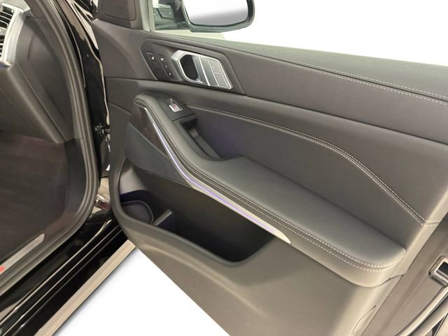 Used 2022 BMW X7 xDrive40i w/ Executive Package AWD/4WD image 15