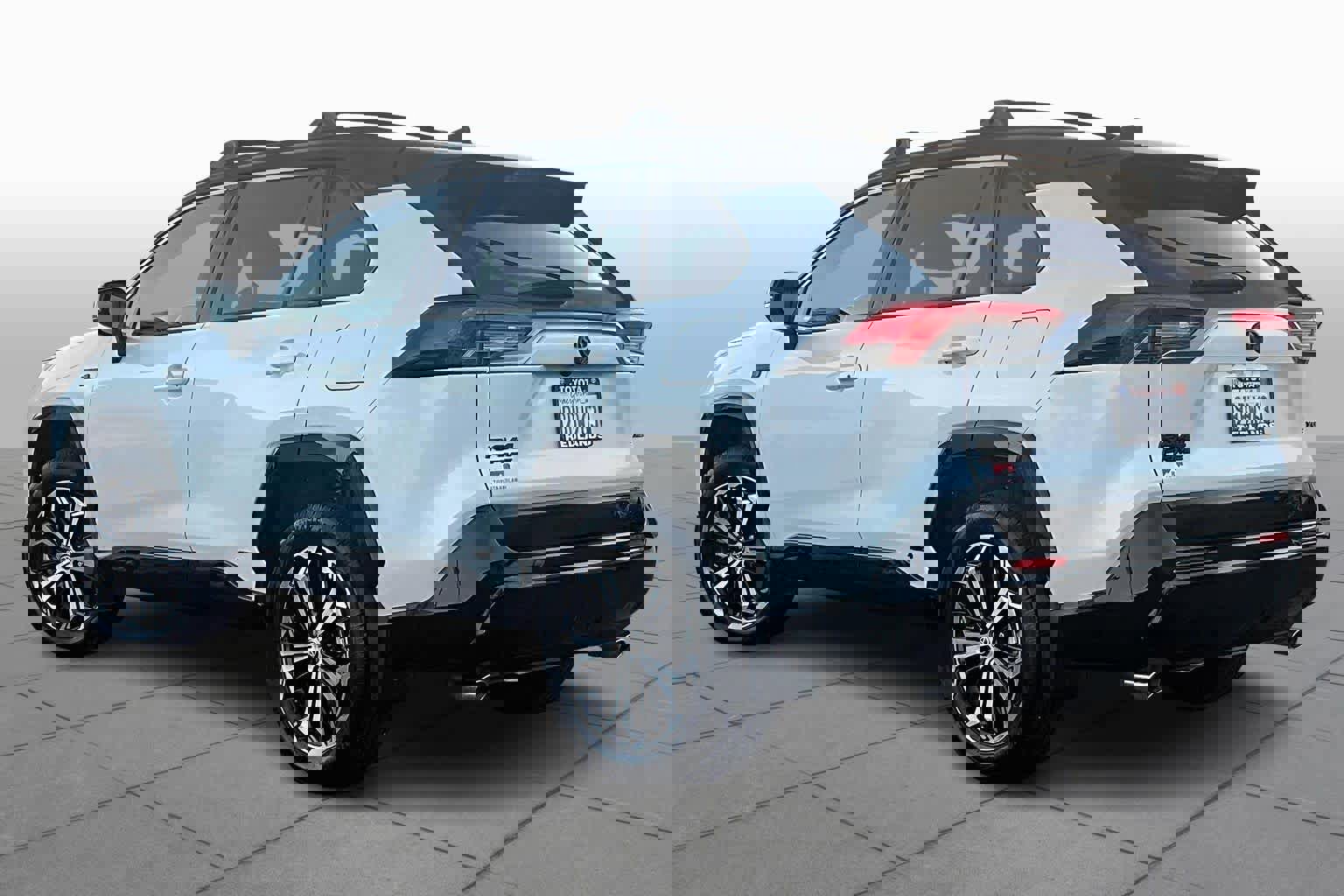 Used 2022 Toyota RAV4 XSE image 10