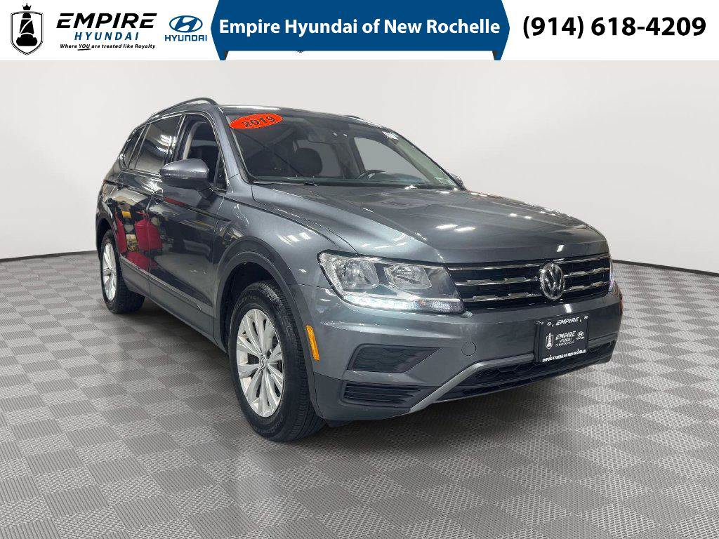 Used 2019 Volkswagen Tiguan SE w/ Panoramic Sunroof Package AWD/4WD image 1