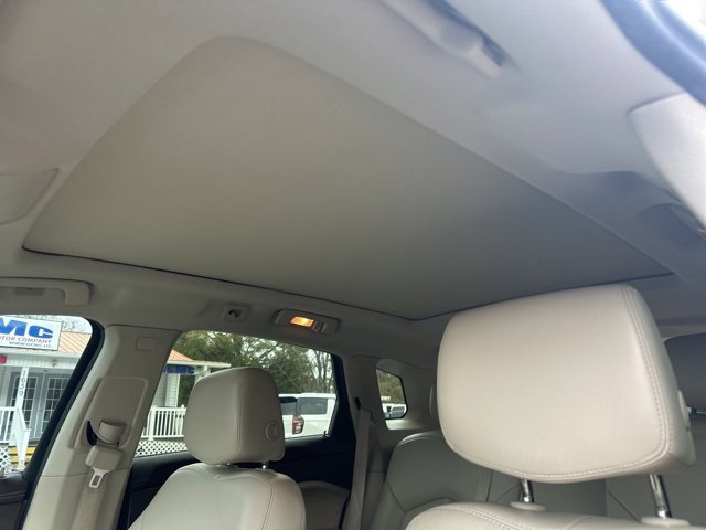 Used 2013 Cadillac SRX Performance w/ Driver Awareness Package image 16