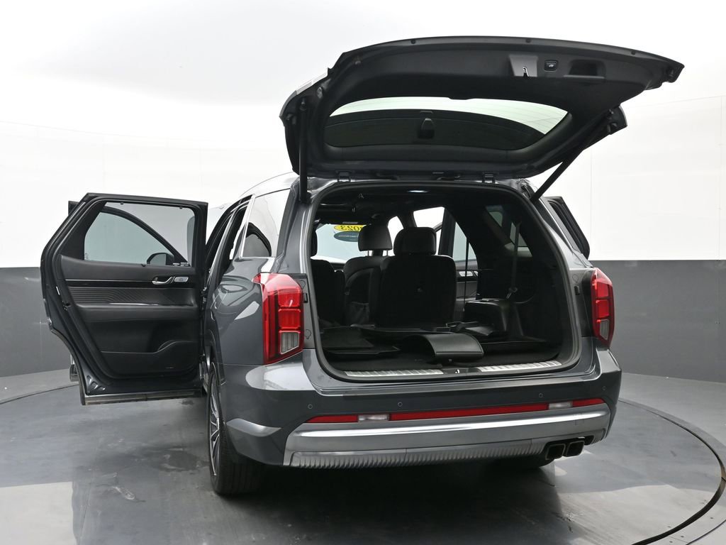 Used 2023 Hyundai Palisade Calligraphy w/ Cargo Package image 55