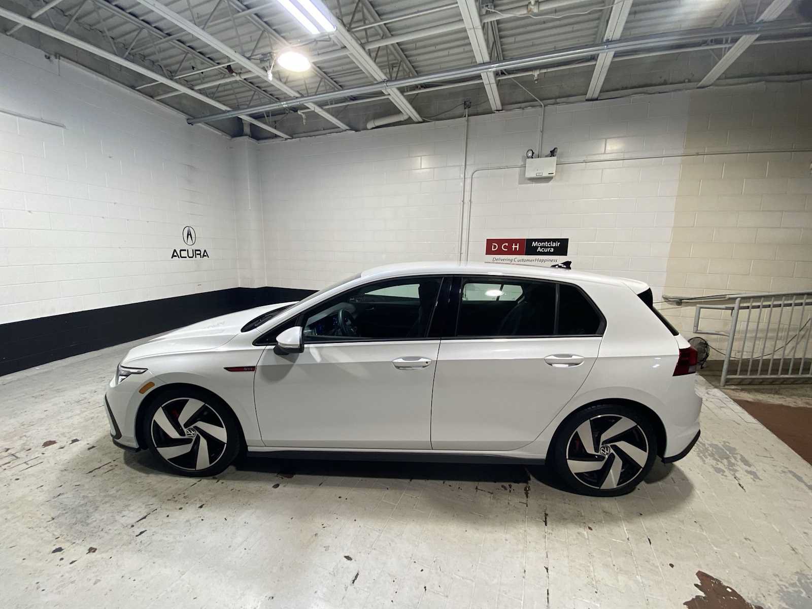 Used 2022 Volkswagen GTI S FWD image 3