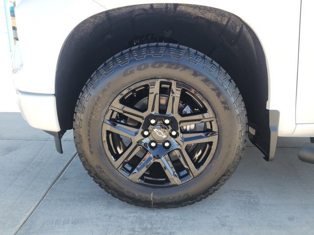 New 2026 Chevrolet Silverado 1500 Custom w/ Turbomax Blackout Package image 20