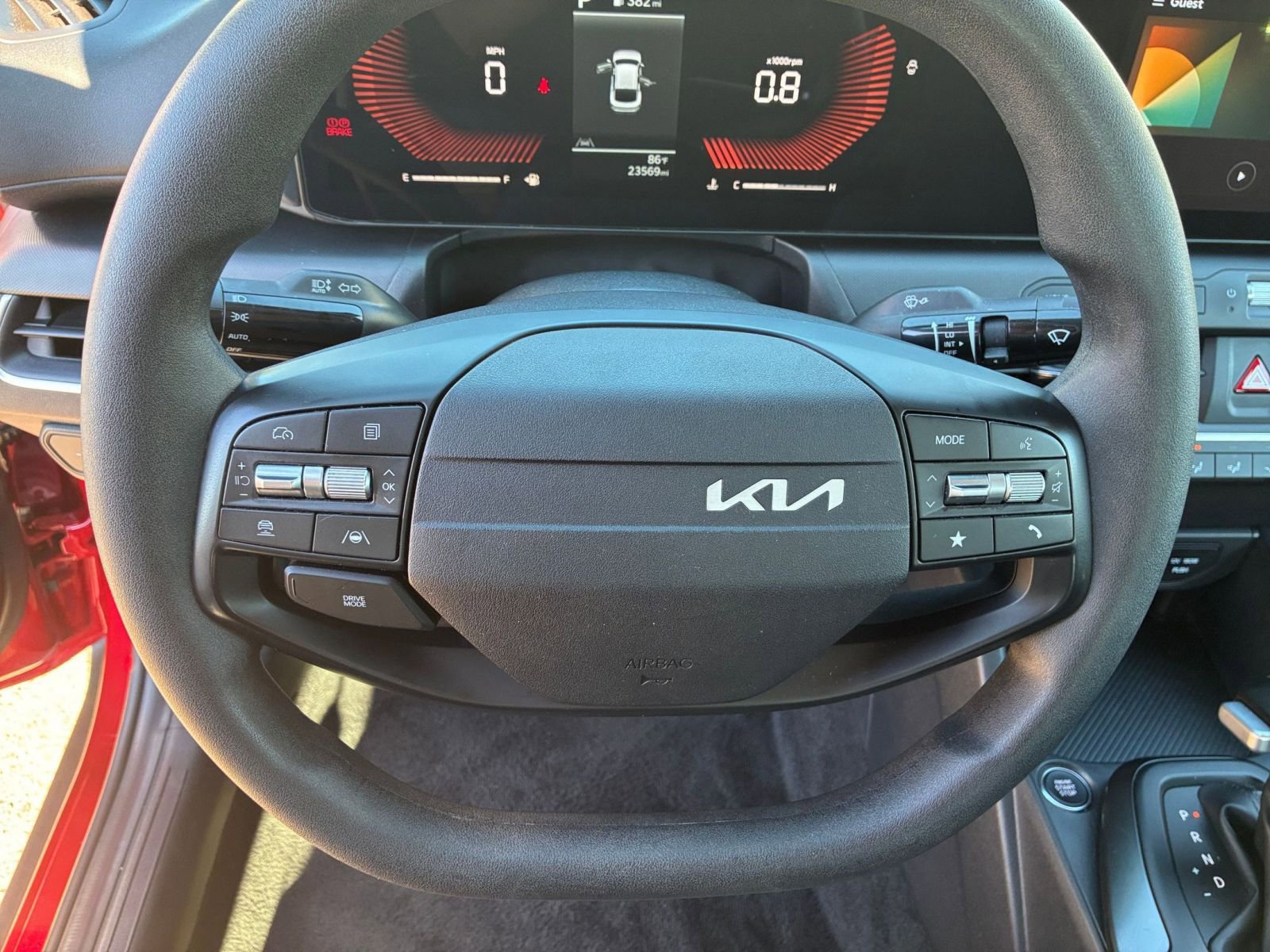 Used 2025 Kia K4 LXS image 27