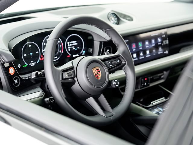 New 2026 Porsche Cayenne Coupe image 9