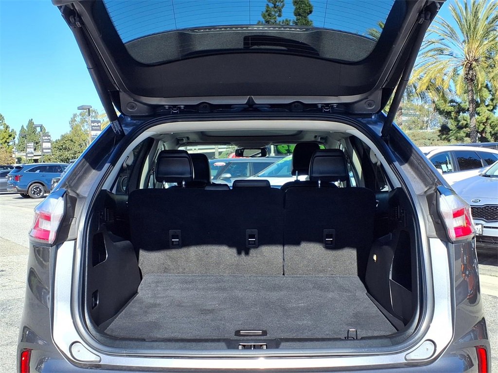 Used 2021 Ford Edge SEL w/ Convenience Package image 24