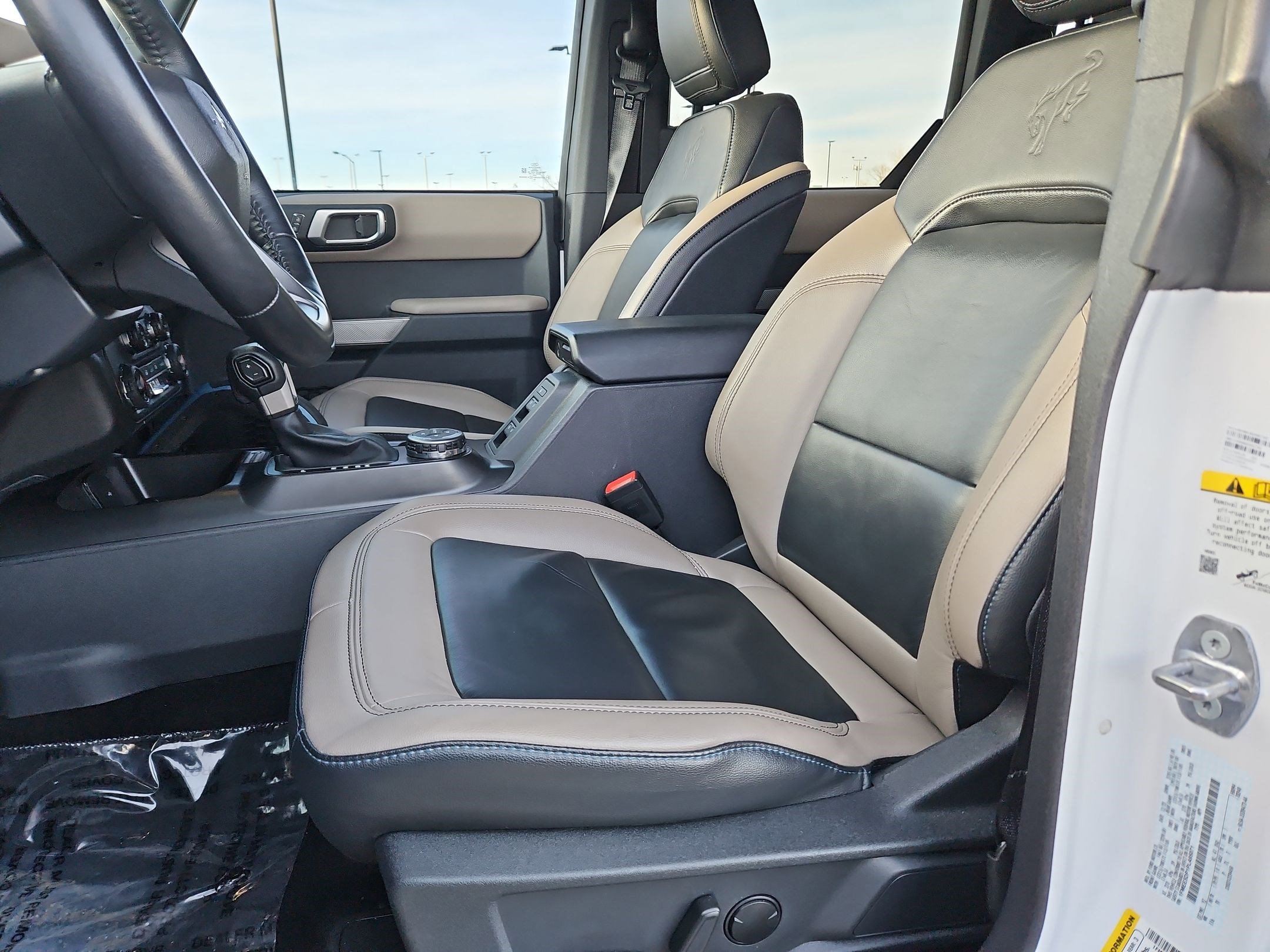 Used 2023 Ford Bronco Wildtrak image 30