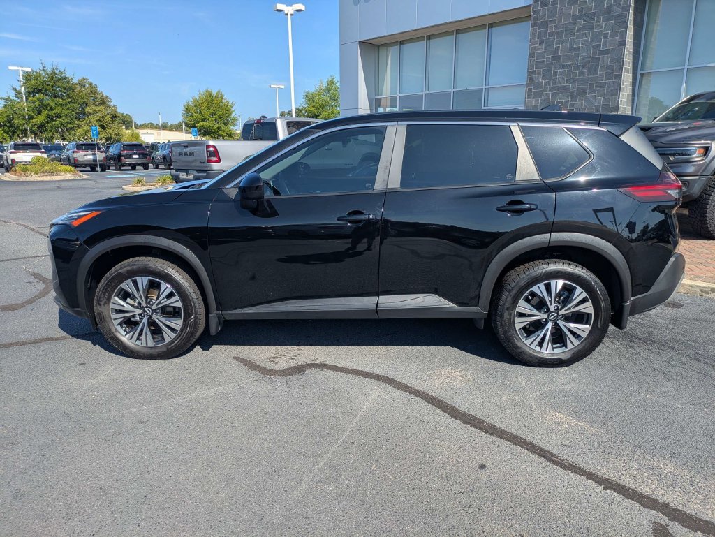 Used 2023 Nissan Rogue SV AWD/4WD image 8