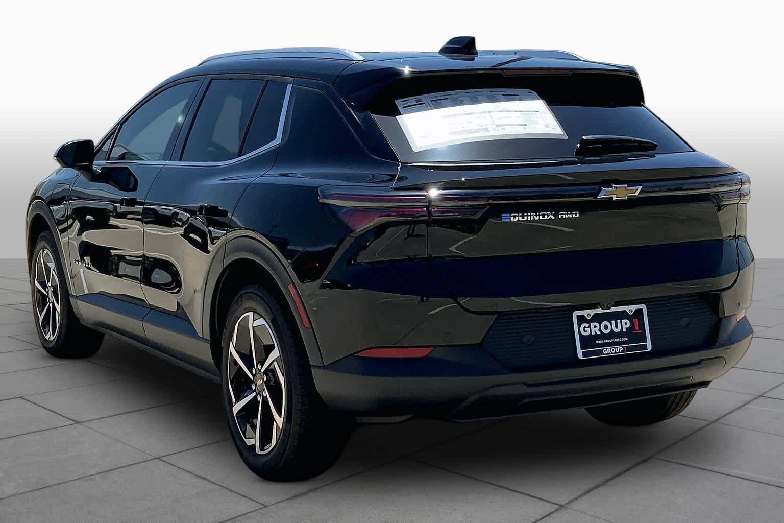 New 2026 Chevrolet Equinox EV LT AWD/4WD image 4
